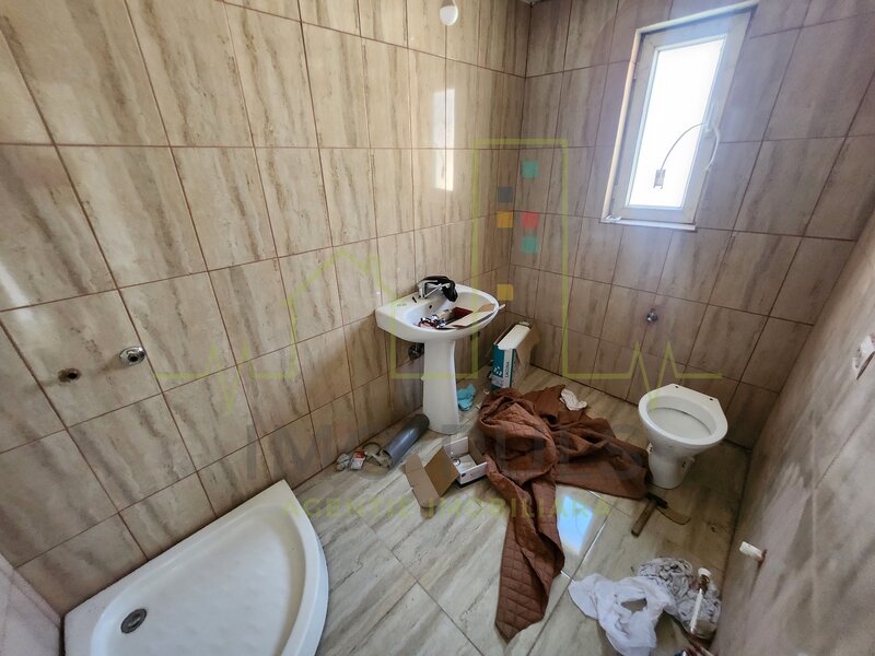 Timis Casa individuala. Sag. Teren 604. 2 Bai. 4 Camere. Se preda la cheie.